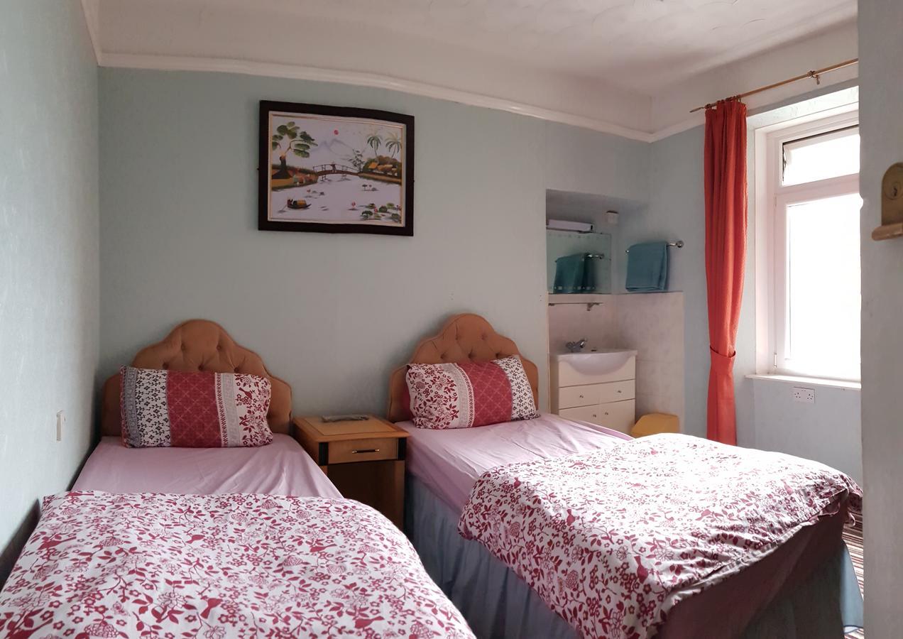Sandpiper Guesthouse Свонсі Екстер'єр фото