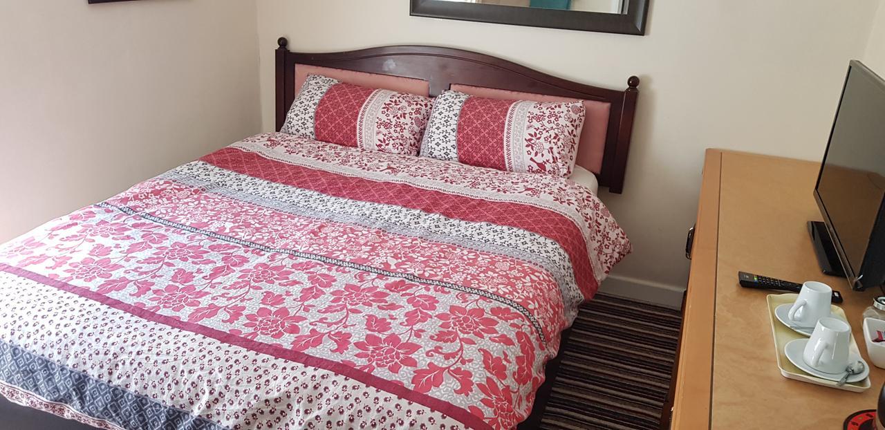 Sandpiper Guesthouse Свонсі Екстер'єр фото
